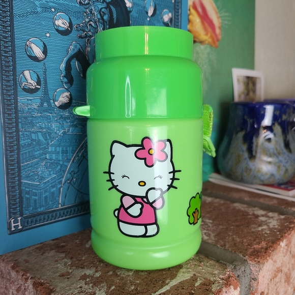 Sanrio Hello Kitty Thermos - Picture 3 of 5